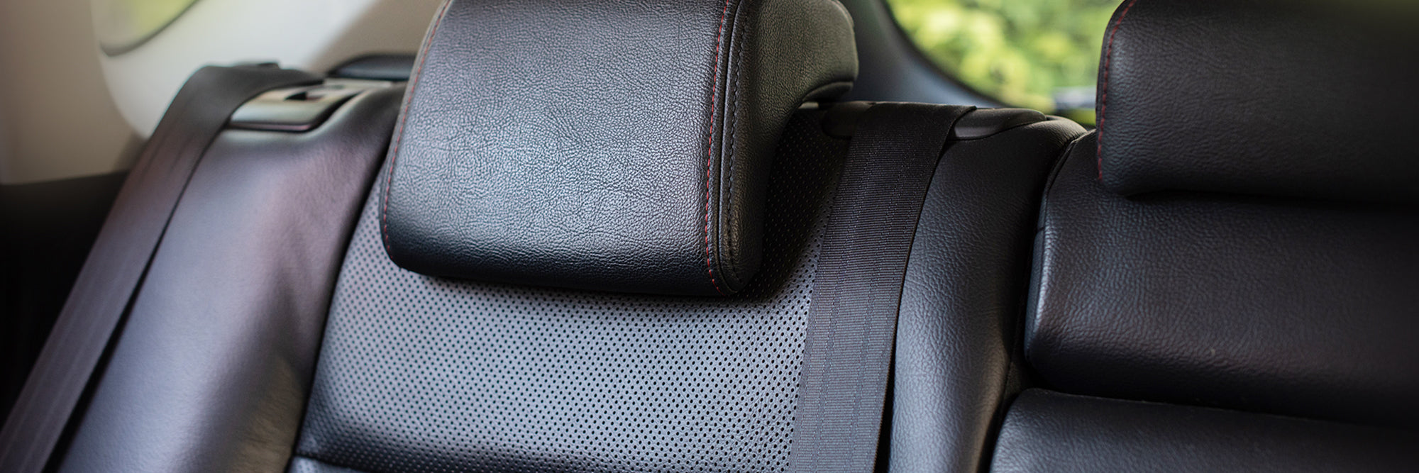 Wie kombiniert man Reinigung & Pflege für Autoleder richtig?